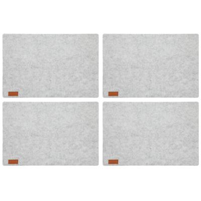Cepewa Tafel placemats - 12x stuks - vilt - lichtgrijs - 30 x 45 cm - met ronde hoeken - Diner - ont Cepewa Tafel placemats - 12x stuks - vilt - lichtgrijs - 30 x 45 cm - met ronde hoeken - Diner - ont