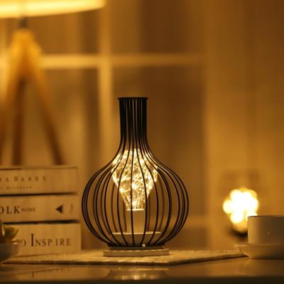 Retro klassieke ijzeren kunst LED tafellamp lezing lamp nachtlampje slaapkamer lamp Bureau verlichting huis decoratie lampenkap stijl: Wake up fles