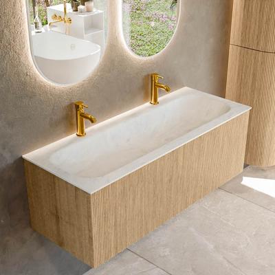 Badmeubel Mondiaz Kurve-Dlux | 120 cm | Meubelkleur Oak | Wastafelkleur Opalo | Solid surface | Midden spoelbak | 2 kraangaten