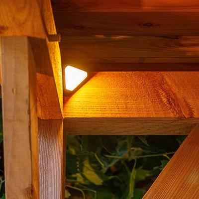 Tiga Corner LED Wandlamp - 3.5 Watt - 106 Lumen - 3000K warm wit - IP44 Waterdicht - Zwart