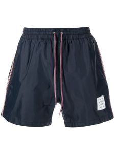 Thom Browne short de bain à bande RWB - Bleu