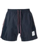 Thom Browne short de bain à bande RWB - Bleu