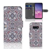 Samsung Galaxy S10e | Bookcase | Flower Tiles