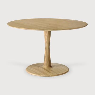 Ethnicraft Ronde Eettafel 'Torsion' Gevernist Eikenhout, 127cm, kleur Naturel