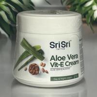 Aloe Vera Vitamine E Creme met Amandelolie - Natuurlijke verzorgingsproducten - Spiritueelboek.nl