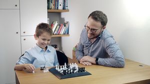 Millennium ChessGenius Schaakspel Internationaal
