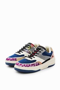 Chunky retro sneakers met patch