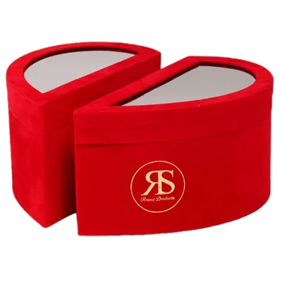 Hartvormige geschenkdoos velvet rood Hartvormige geschenkdoos velvet rood