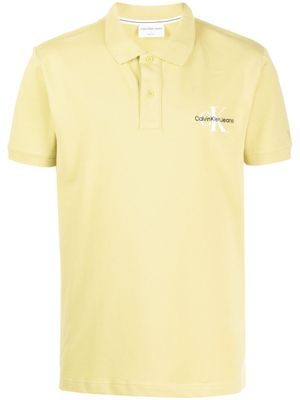 Calvin Klein polo à logo brodé - Jaune