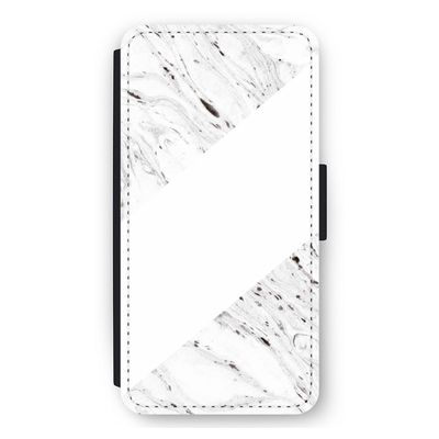 Biggest stripe: iPhone 11 Flip Hoesje