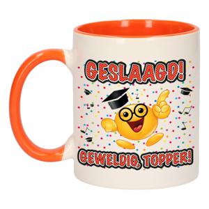 Bellatio Decorations Geslaagd cadeau mok - oranje - Geslaagd! Geweldig, Topper! - Ca. 300 ml   -