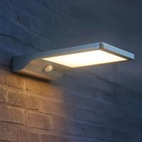 Solar wandlamp slim met 36 leds en bewegingsmelder zilver Solar wandlamp slim met 36 leds en bewegingsmelder zilver
