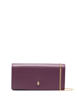 Alexander McQueen portefeuille en cuir à bride en chaîne - Violet