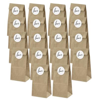 Cadeau uitdeelzakjes - 18x stuks - met Love tekst stickers - 6 x 8 x 18 cm - verjaardag / bruiloft Cadeau uitdeelzakjes - 18x stuks - met Love tekst stickers - 6 x 8 x 18 cm - verjaardag / bruiloft