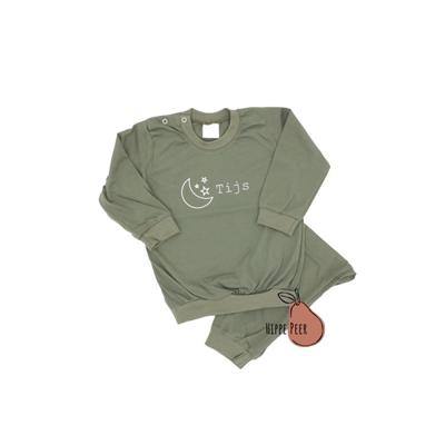 Pyjama met naam, maan en sterren