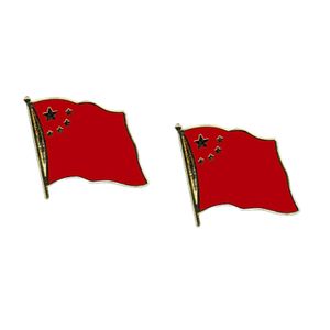 Set van 2x stuks pin broche supporters speldje vlag China 20 mm