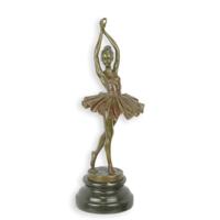 A BRONZE SCULPTURE OF A BALLERINA