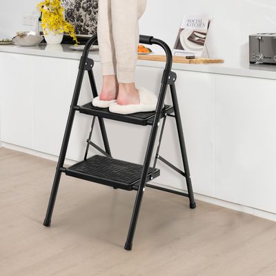 Ladder met 2 Treden 265 kg Draagkracht Vouwladder met Gevoerde Handgreep en Anti-Slip Pedaal Huishoudladder voor Keuken