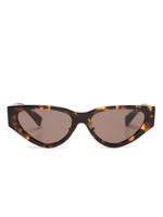 Miu Miu Eyewear lunettes de soleil à monture papillon - Marron