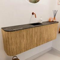 Toiletmeubel Mondiaz Joya Dlux | 123.2 cm | Meubelkleur Oak | Faye wastafel Lava Wasbak Midden | Zonder kraangat(en)