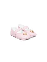 Versace Kids ballerines à plaque cœur - Rose Versace Kids ballerines à plaque cœur - Rose
