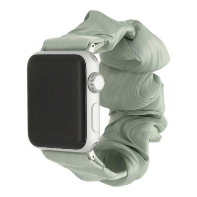 Apple Watch Nylon Scrunchie Band - Lichtgroen - 44, 45, 46 & 49mm - SM Apple Watch Nylon Scrunchie Band - Lichtgroen - 44, 45, 46 & 49mm - SM