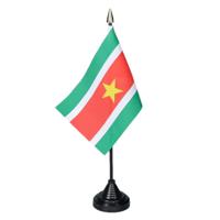 Vlag Suriname tafelvlaggetjes - 1x stuks - 10 x 15 cm vlag - met zwarte standaard