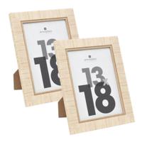 Atmosphera Fotolijstje - 2x - voor 13 x 18 cm foto - beige - mdf/glas - ornament frame 17.5 x 22.5 c Atmosphera Fotolijstje - 2x - voor 13 x 18 cm foto - beige - mdf/glas - ornament frame 17.5 x 22.5 c