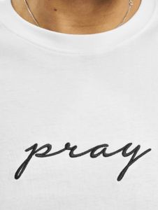 Mister Tee / t-shirt Pray Emb in wit Mister Tee / t-shirt Pray Emb in wit
