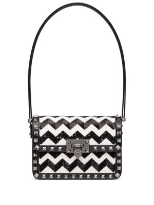 Valentino Garavani petit sac porté épaule Rockstud23 à broderies - Noir