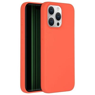 AccezzLiquid Silicone Backcover met MagSafe iPhone 15 Pro Max Telefoonhoesje Oranje