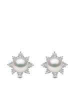 Yoko London puces d'oreilles Trend en or blanc 18ct ornées de diamants et de perles - Argent