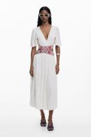 Cut-out jurk met borduursels - WHITE - XL Cut-out jurk met borduursels - WHITE - XL