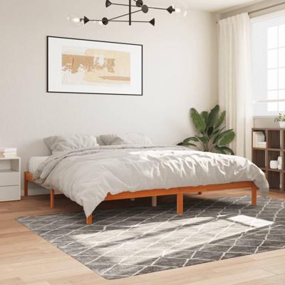Bedframe zonder matras massief grenenhout wasbruin 200x200 cm