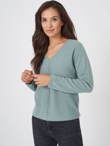 Cashmere trui met V-hals en vleermuismouwen