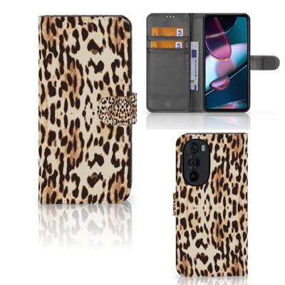 Motorola Edge 30 Pro | Telefoonhoesje | Met pasjeshouder | Leopard