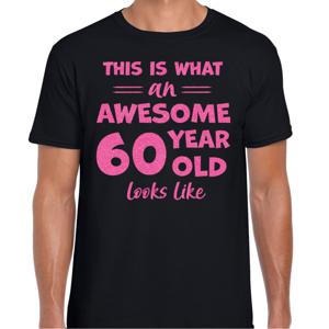 Cadeau T-shirt voor heren - leeftijd 60 jaar - awesome - zwart - glitter roze - Verjaardagsfeest