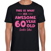 Cadeau T-shirt voor heren - leeftijd 60 jaar - awesome - zwart - glitter roze - Verjaardagsfeest