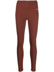 Sporty & Rich legging nervuré à patch logo - Marron