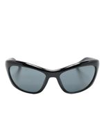 Chiara Ferragni lunettes de soleil à monture papillon - Noir