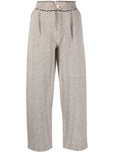 Barrie pantalon en maille chevrons à design plissé - Blanc