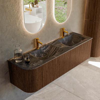 Badmeubel Mondiaz Kurve-Dlux | 155 cm | Meubelkleur Walnut | Wastafelkleur Lava | Solid surface | Dubbele spoelbak | 2 kraangaten