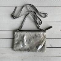 Tas Carol Springbok metalic grijs 23x15cm