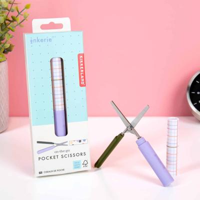 Compact schaartje in beschermkoker Compact schaartje in beschermkoker