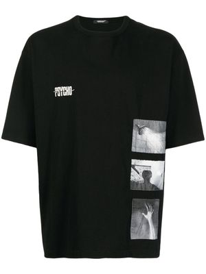 Undercover x Psycho t-shirt à patch graphique - Noir