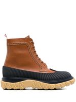 Thom Browne bottes à design à empiècements - Marron
