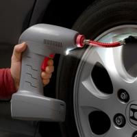 Draagbare luchtcompressor met ledlicht Airpro+ InnovaGoods