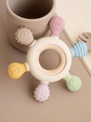 1pc Silicone Baby Teether, Wooden Rudder Shaped Teething Ring, Sensory Training Newborn Chewing Toy, Dental Care Teething Toy For Infants Beige / one-size