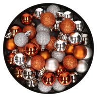 Kleine kunststof kerstversiering 40x stuks set en 3 cm kerstballen in het zilver en oranje - thumbnail