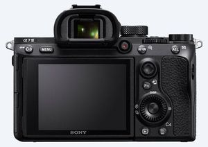 Sony α 7 III + 28-70mm MILC 24,2 MP CMOS 6000 x 4000 Pixels Zwart